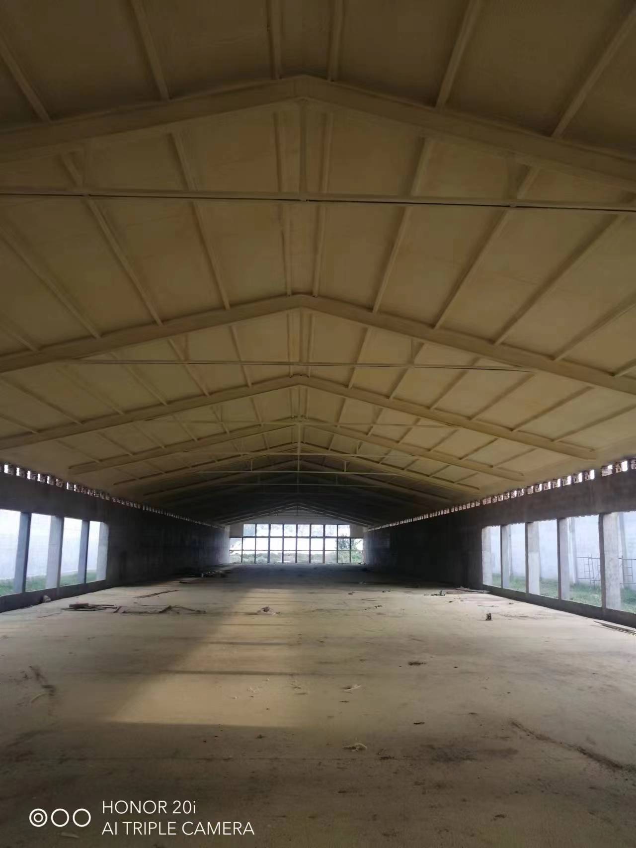 養殖車(chē)間(jiān)聚氨酯保溫